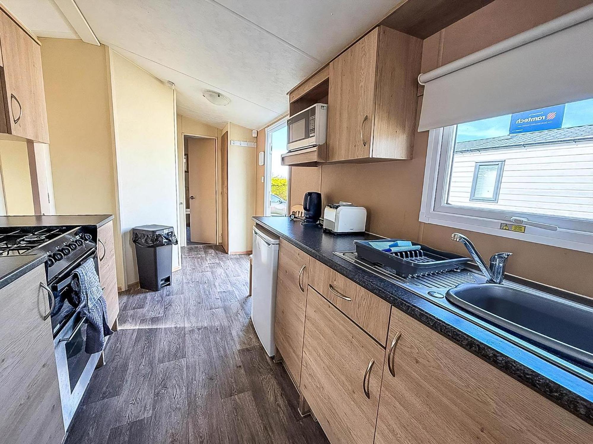 Lovely 6 Berth Caravan At Sunnydale Holiday Park Ref 35375S Лаут Экстерьер фото